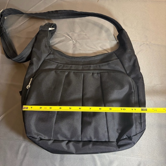 Travelon antitheft, convertible, hobo RFID blocking travel Crossbody black purse - Picture 4 of 15